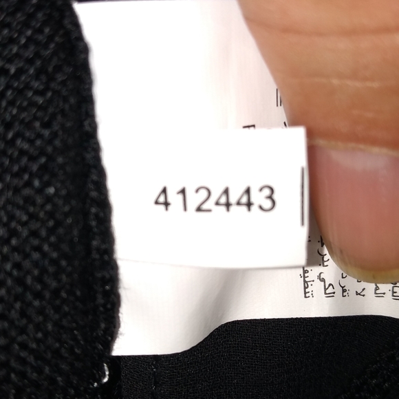 Michel Studio Collection, Black Knit Top, Size 4X, Gauze Trim on Bottom … - Picture 4 of 13